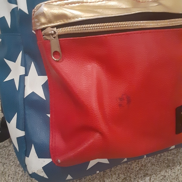 DC Comics Wonder Woman Backpack - Picture 2 of 9